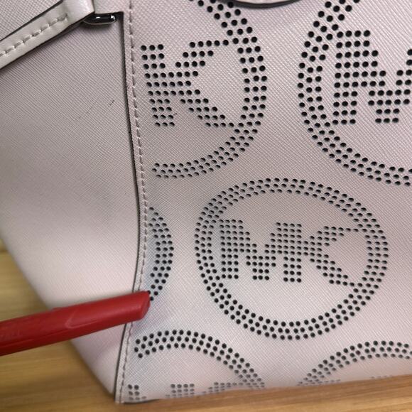 Michael Kors Voyager Tote Bag Optic White Leather NWT MK Logo Shoulder Handbag - Picture 9 of 15